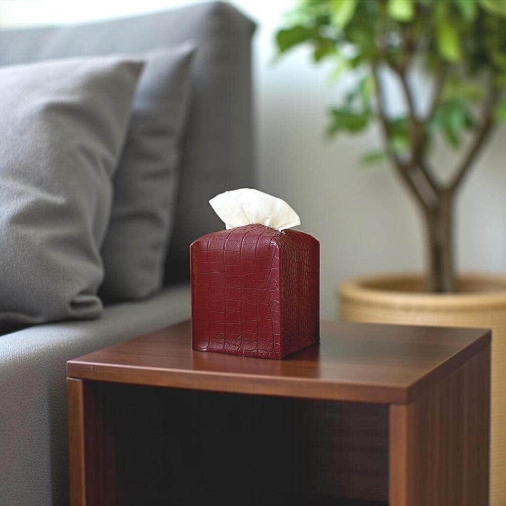 Modern crocodile textured PU leather tissue box holder by Connsole Casa